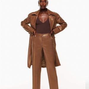 Aritzia Babaton midrise vegan leather pants - brown size 6